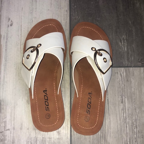 Shoes - Slip on sandals